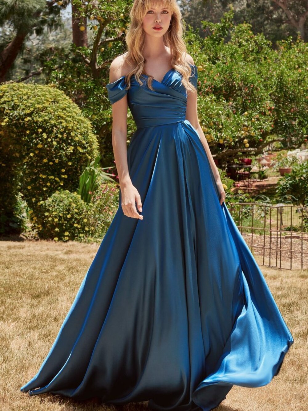 NEW FRENCH NAVY Prom Gown Floor Length Formal Elegant Stunning CD7485